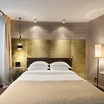 Le Pavillon Des Lettres 4*