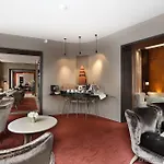Hotel Le Pavillon Des Lettres 4*