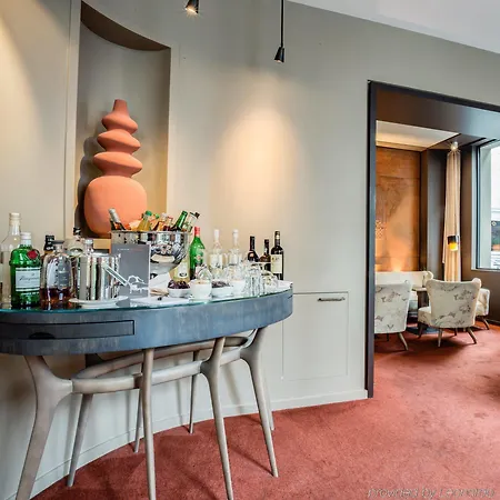 Hotel Le Pavillon Des Lettres 4*