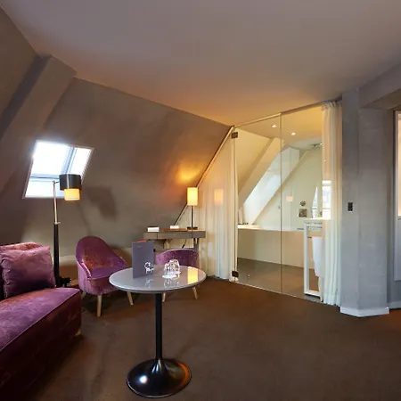 Le Pavillon Des Lettres 4*