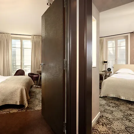 Le Pavillon Des Lettres Parijs