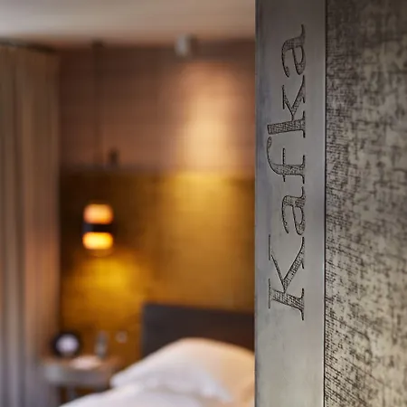 Le Pavillon Des Lettres