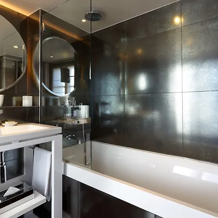 Le Pavillon Des Lettres 4*