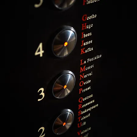 Le Pavillon Des Lettres Hotel