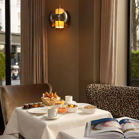 Le Pavillon Des Lettres Hotel 4*