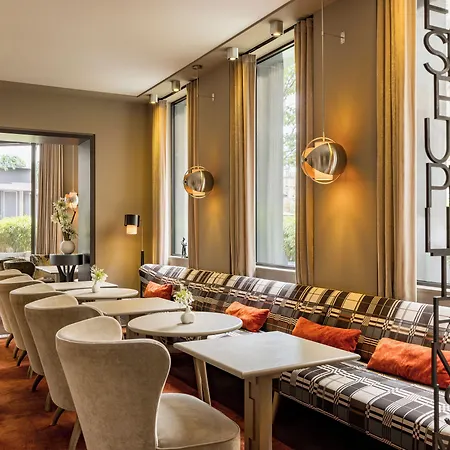 Hotel Le Pavillon Des Lettres 4*