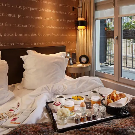 Le Pavillon Des Lettres 4*