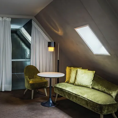 Le Pavillon Des Lettres Otel