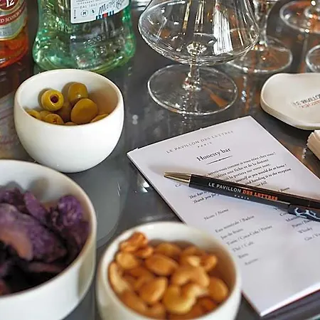 Le Pavillon Des Lettres Hotel 4*