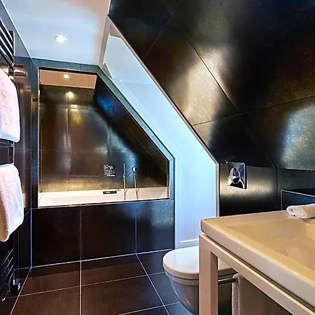 Le Pavillon Des Lettres Hotel
