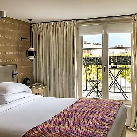 Hotel Le Pavillon Des Lettres 4*