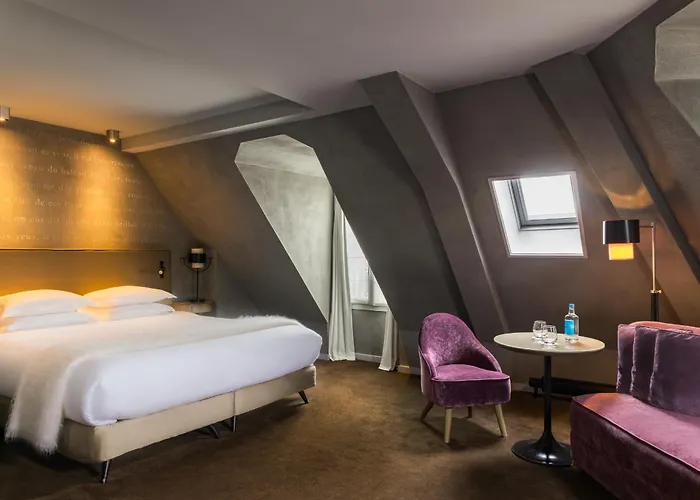 Hotel Le Pavillon Des Lettres 4*
