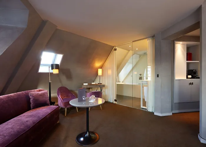 Le Pavillon Des Lettres 4*