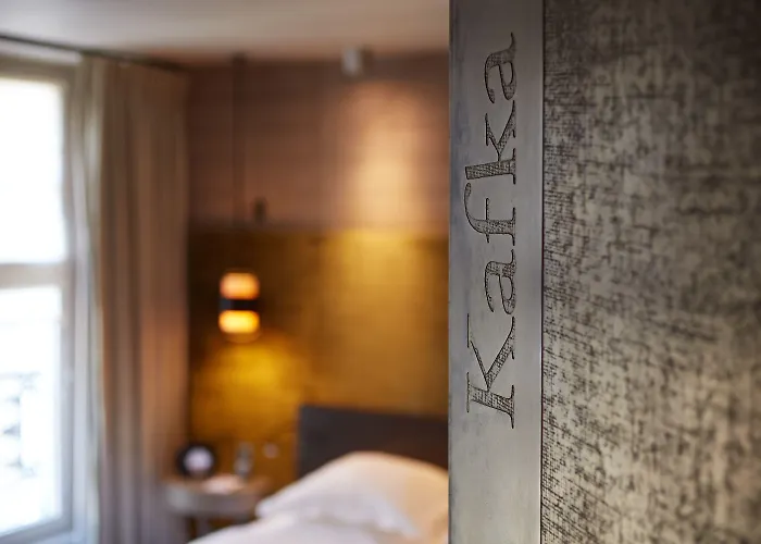 Le Pavillon Des Lettres