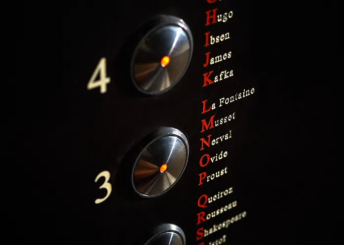 Le Pavillon Des Lettres Hotel