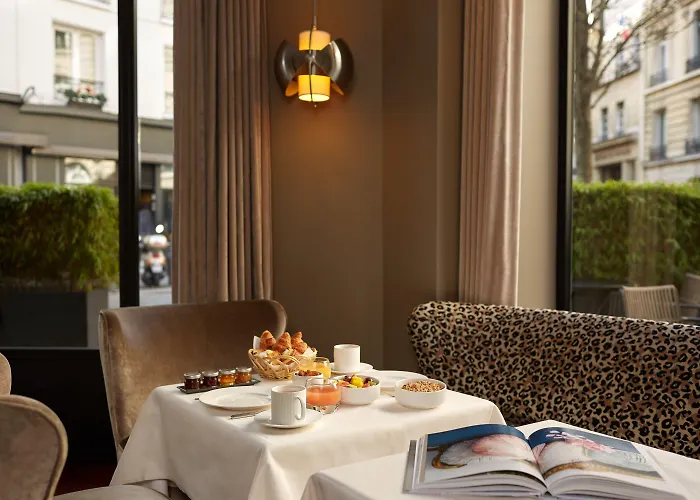 Le Pavillon Des Lettres Hotel 4*