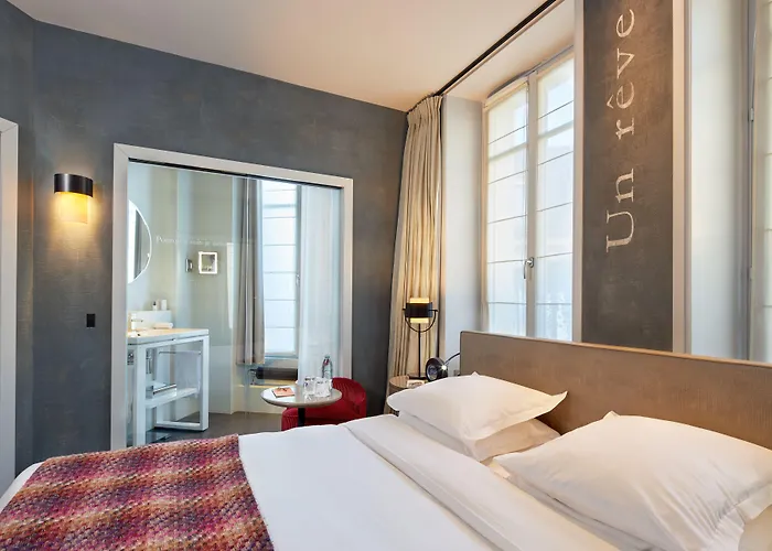 Le Pavillon Des Lettres ホテル 4*