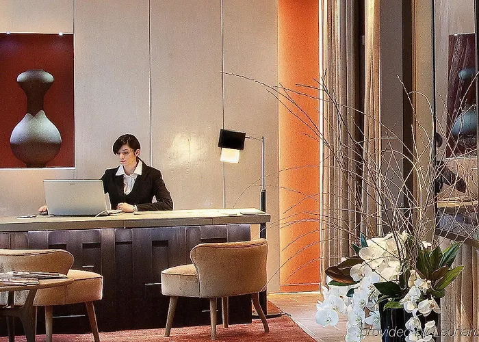 Le Pavillon Des Lettres