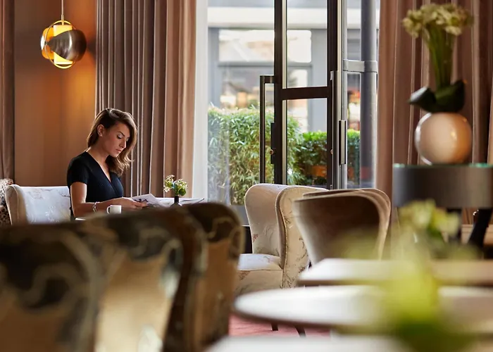 Le Pavillon Des Lettres Hotel 4*