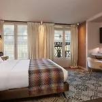 ホテル Le Pavillon Des Lettres 4*