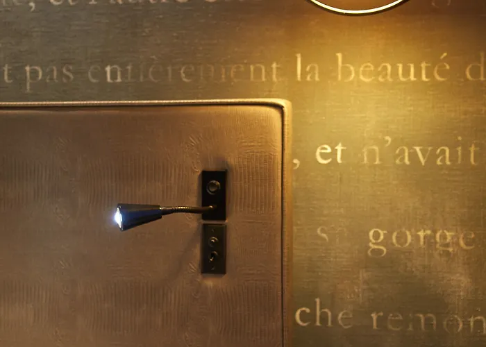 Le Pavillon Des Lettres Paryż